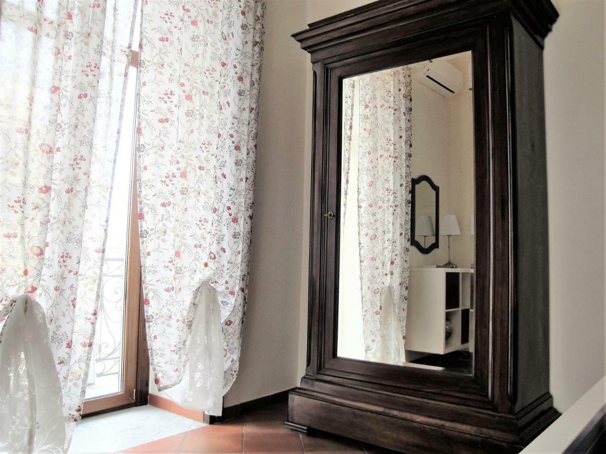 Umberto I Holiday House Naples Luaran gambar